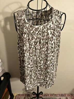 size 3 womens white print brown  tee t tank top plus sized 3x 3 x